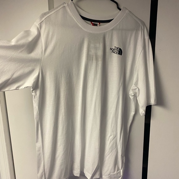 North face shirt - Picture 9 of 9